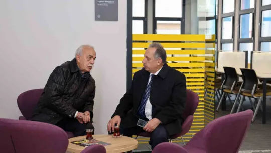Başkan Yalçın'ın Kütüphaneler Günü