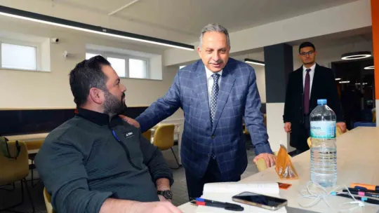 Başkan Yalçın'ın Kütüphaneler Günü