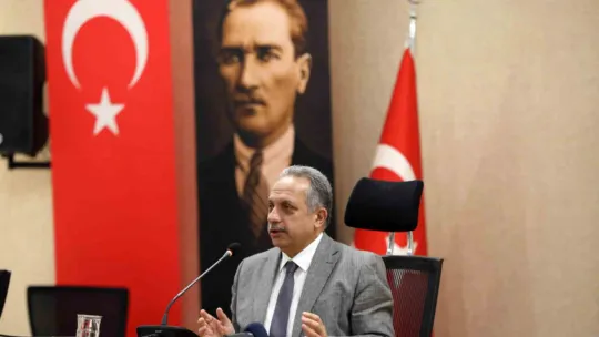 Başkan Yalçın personelle bayramlaştı: 'Sizlerin sayesinde Talas Belediyesi konuşuluyor'