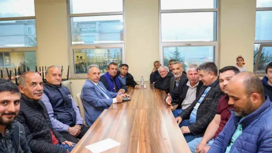 Başkan Yalçın ve Kaymakam Dönmez depremzedeleri yalnız bırakmıyor