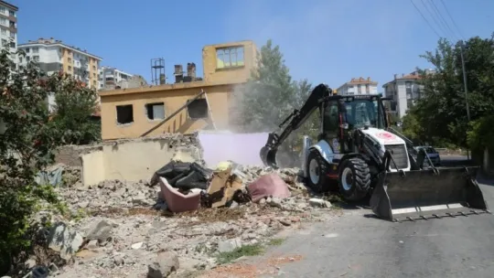 Battalgazi 2. etap kentsel dönüşüm için yıkımlar devam ediyor