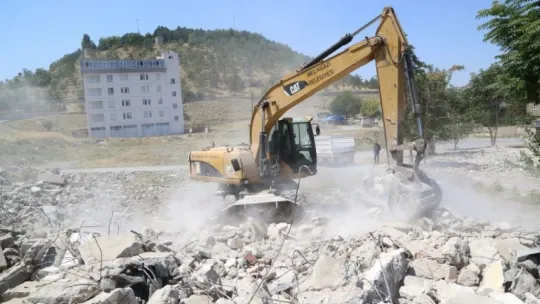Battalgazi 2. etap kentsel dönüşüm için yıkımlar devam ediyor