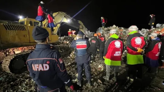 Belediye işçisi çöplükte kayboldu, arama çalışmaları başladı