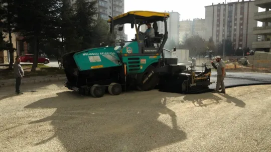 Belsin'de asfalt çalışması yapıldı