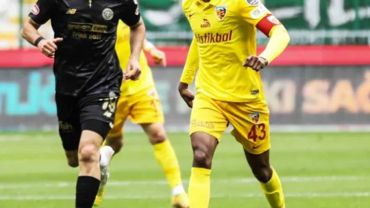 Bernard Mensah Kayserispor'a veda etti