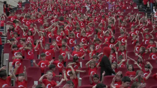 Bin 200 minik öğrenci ile '29 Ekim Cumhuriyet Bayramı Konseri'