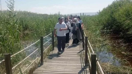 Bosnalı öğrenciler Sultan Sazlığı Milli Parkı'nı gezdi