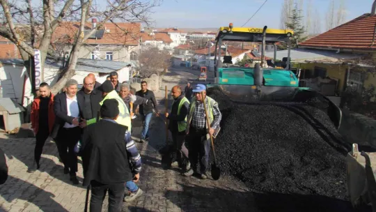 Bünyan'da asfalt çalışmaları sokaklarda devam ediyor