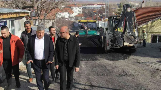 Bünyan'da asfalt çalışmaları sokaklarda devam ediyor