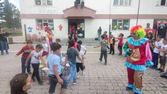Bünyan'da meslek lisesi öğrencileri, köy okullarında etkinlik düzenledi