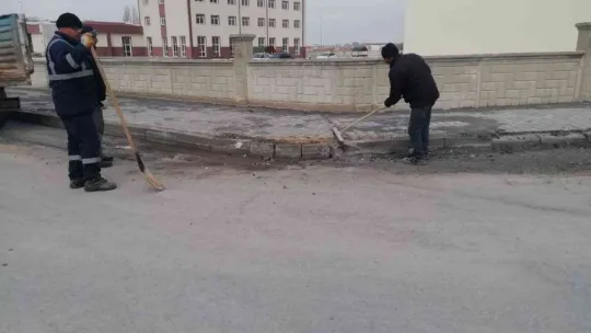 Bünyan'da yağışsız havalar hizmete dönmeye devam ediyor