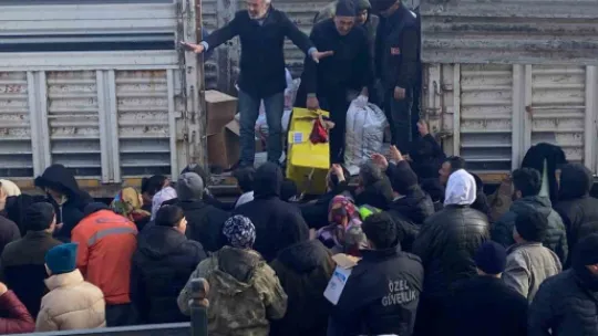 Bünyan'dan deprem bölgesine yardım akını