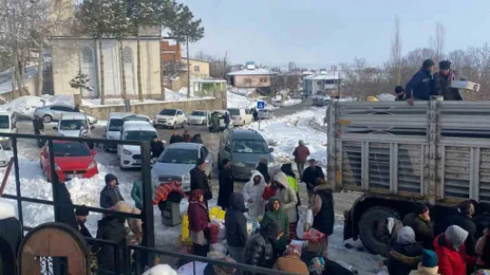 Bünyan'dan deprem bölgesine yardım akını