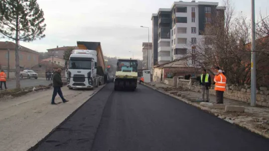 Bünyan Sümer Mahallesi'nde asfalt çalışmaları başladı.