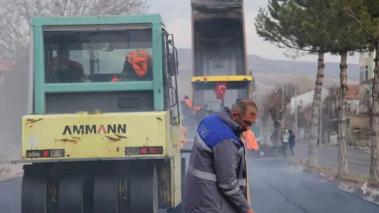 Bünyan Sümer Mahallesi'nde asfalt çalışmaları başladı.