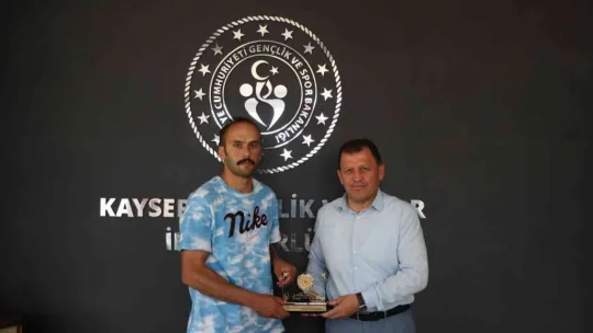 Bünyanlı Basketbolculardan Ali İhsan Kabakcı'ya ziyaret