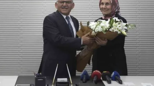 Büyükkılıç: 'Kadın elinin değdiği her alanda emek ve fedakarlık vardı'