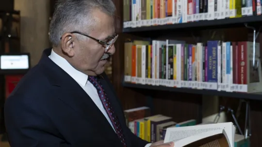 Büyükkılıç: 'Kütüphanelerimizle hem bugünümüzü hem de yarınlarımızı ihya ediyoruz'