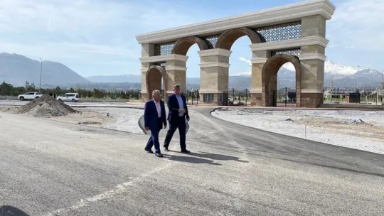 Büyükkılıç: 'Türkiye'nin en büyük ve en yeşil millet bahçesi gün sayıyor'