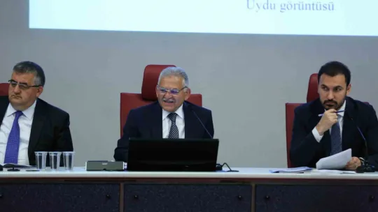 Büyükkılıç: 'Yüksek İrtifa Kamp Merkezi'nde 4 sahayı daha hizmete açıyoruz'