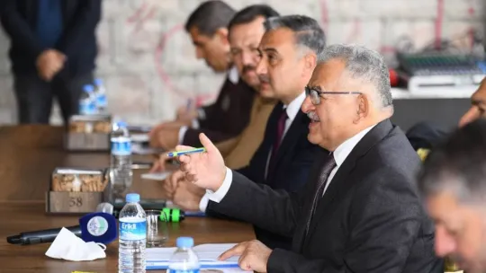 Büyükkılıç, Develi'de muhtarlarla buluştu