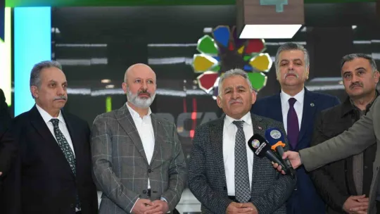 Büyükkılıç, ilçe başkanları ile Kocasinan'da bir araya geldi