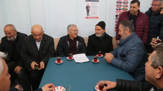 Büyükkılıç, Kıranardı'nda esnaf ve vatandaşlarla buluştu