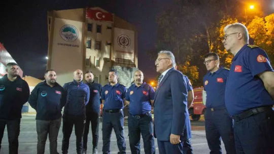 Büyükkılıç, Mersin'de fedakarca görev yapan itfaiye erlerini karşıladı