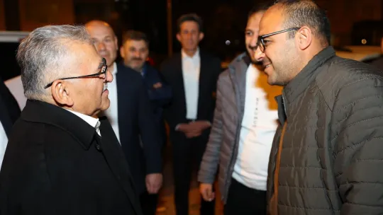 Büyükkılıç, Ramazan'ın huzurunu vatandaşla yaşıyor