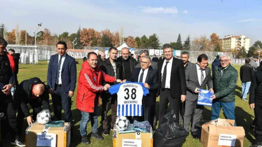 Büyükkılıç'tan 2022'de amatör spora 4 milyon TL'lik destek