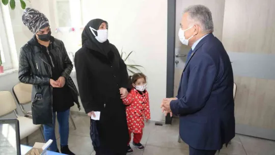 Büyükkılıç'tan aile sağlığı merkezine ve eczanelere ziyaret