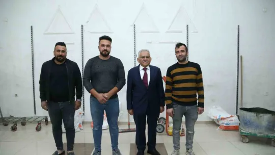 Büyükkılıç'tan Erciyes Feneri Derneği Marketine ziyaret