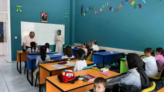 Büyükkılıç, yaz okullarına katılan öğrencilerle bir araya geldi