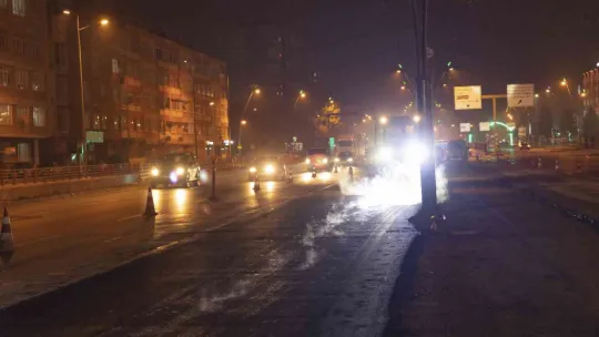 Büyükşehir, ana arterdeki yol genişletme ve şerit düzenleme çalışmalarını tamamladı
