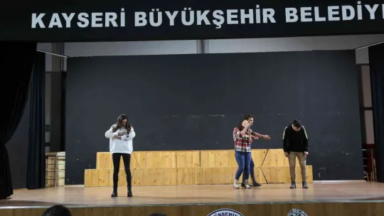 Birbirinden güzel kurslar veriliyor