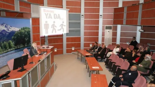 Büyükşehir'den 'deprem psikolojisi ve kaygı' konulu eğitim semineri
