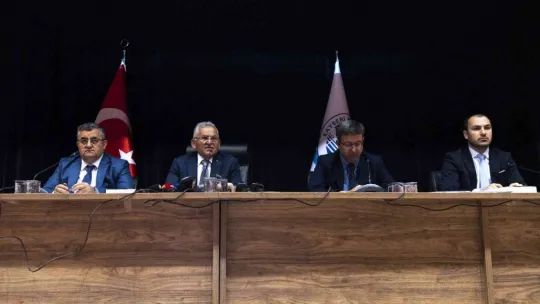 Büyükşehir'den 13 ilçeye 6,5 milyon TL'lik ek destek