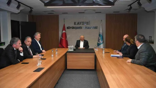 Büyükşehir'den 8 araç ve 53 personelle hasar tespit çalışmalarına destek