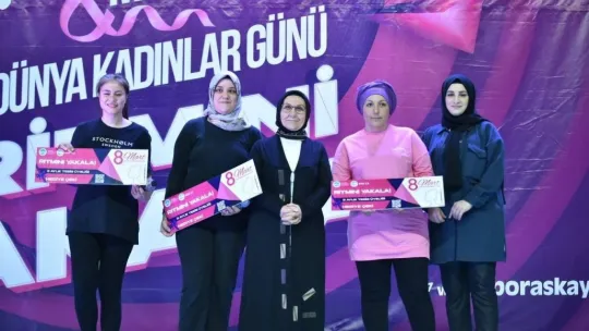 Büyükşehir'den bin kadın sporseverle 'ritmini yakala' etkinliği
