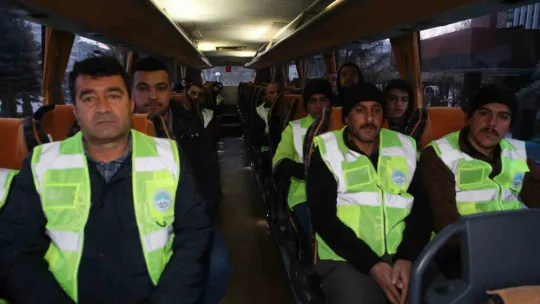 Kayseri'den Deprem Bölgesine 14 kişilik Konteyner Çarşısı ekibi sevk edildi