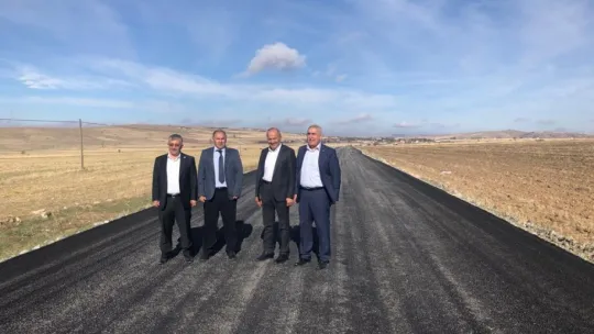 Büyükşehir'den Felahiye'ye 30 milyon TL'lik yol yatırımı