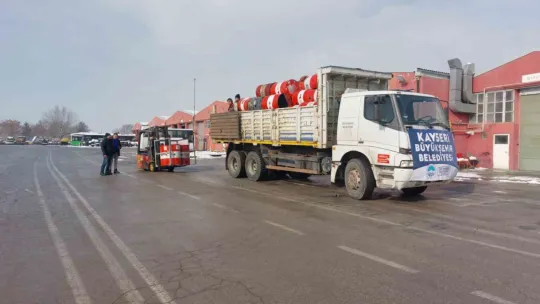Büyükşehir'den gıdadan giyime, barınmadan altyapıya kadar deprem bölgelerine güçlü destek