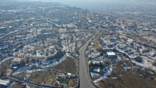 Hacılar'da 4 caddeyi sıcak asfaltla buluştu