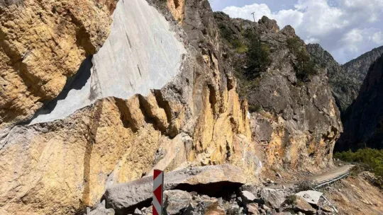Kapuzbaşı Şelaleleri yolu yenileniyor