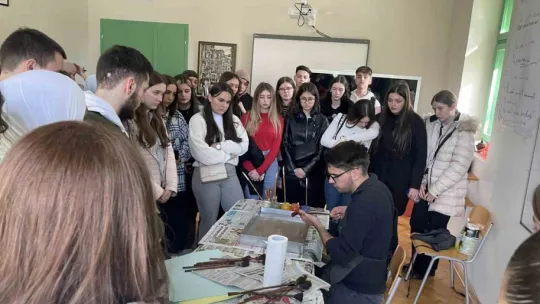 Büyükşehir'den kardeş şehir Mostar'da öğrencilere Ebru atölye çalışması