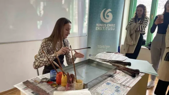 Büyükşehir'den kardeş şehir Mostar'da öğrencilere Ebru atölye çalışması