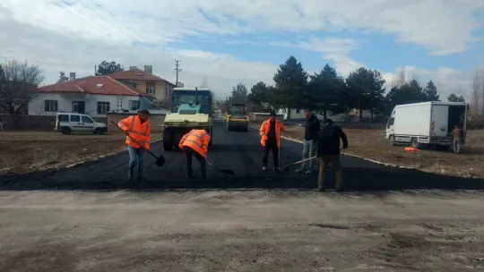 Tomarza'da 15 milyon TL'lik 'sıcak asfalt' çalışması