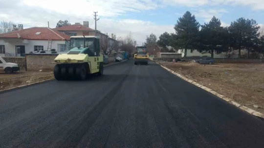 Tomarza'da 15 milyon TL'lik 'sıcak asfalt' çalışması