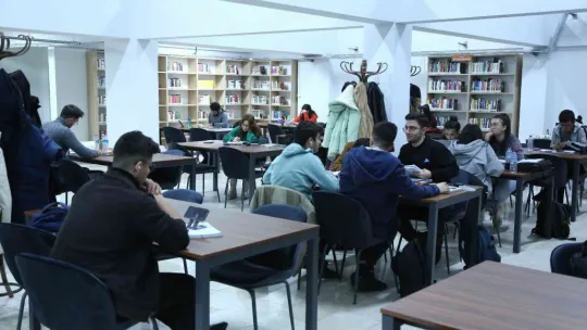 Erkilet Kütüphanesi, gençlerin ve çocukların ilgi odağı oldu