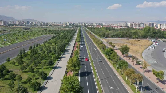 Millet Bahçesine giden Talas Yolu'nda yeni düzenleme